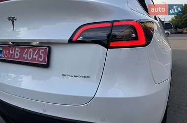 Внедорожник / Кроссовер Tesla Model Y 2020 в 