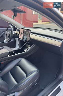 Внедорожник / Кроссовер Tesla Model Y 2020 в 