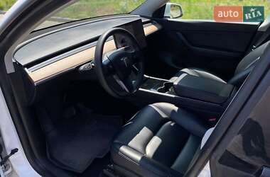 Внедорожник / Кроссовер Tesla Model Y 2021 в 