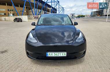 Внедорожник / Кроссовер Tesla Model Y 2023 в 