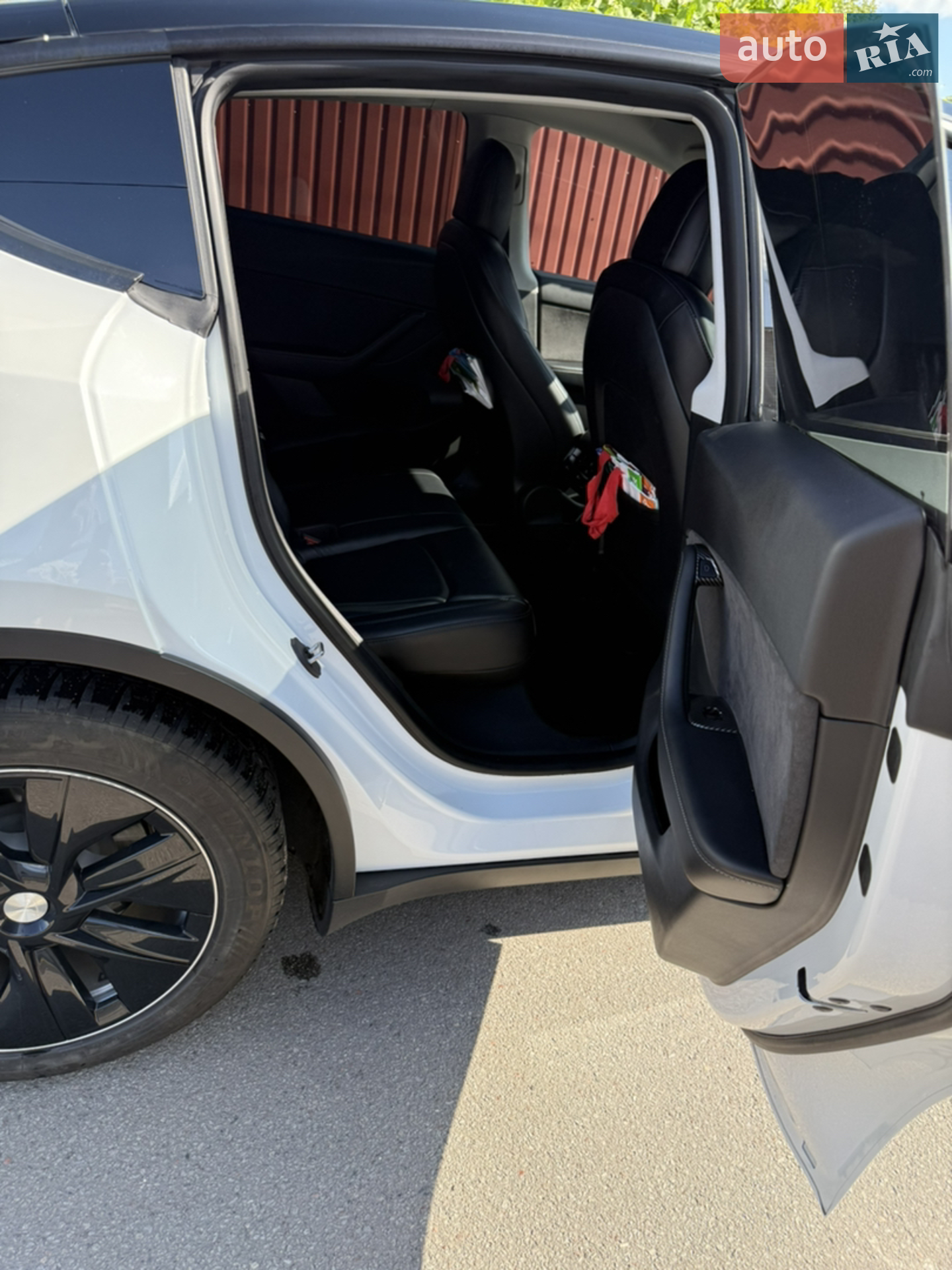 2021 Tesla Model Y - мініатюра 8