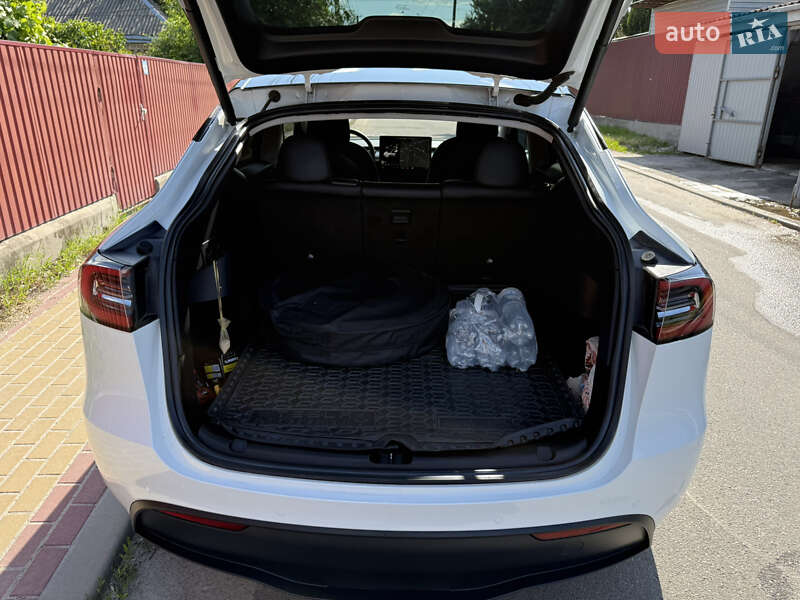 Внедорожник / Кроссовер Tesla Model Y 2021 в Василькове