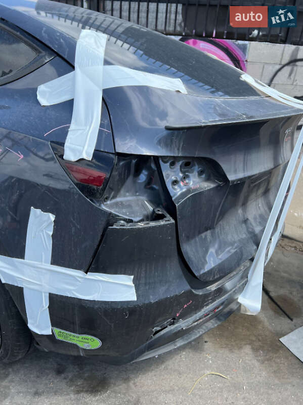Внедорожник / Кроссовер Tesla Model Y 2022 в Новояворовске