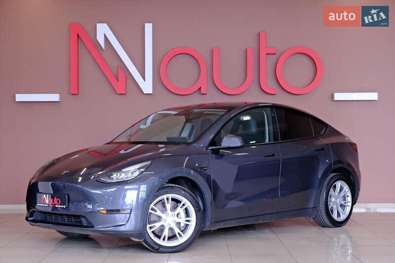 Tesla Model Y 2021
