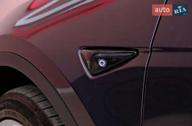 Внедорожник / Кроссовер Tesla Model Y 2021 в 