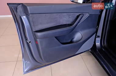 Внедорожник / Кроссовер Tesla Model Y 2021 в 