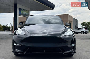Позашляховик / Кросовер Tesla Model Y 2023 в 