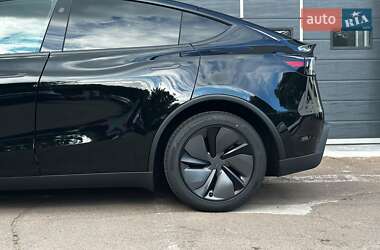 Внедорожник / Кроссовер Tesla Model Y 2025 в 
