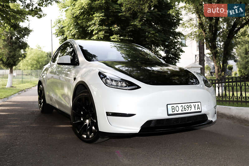 Tesla Model Y 2020