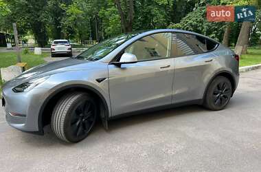 Внедорожник / Кроссовер Tesla Model Y 2024 в 