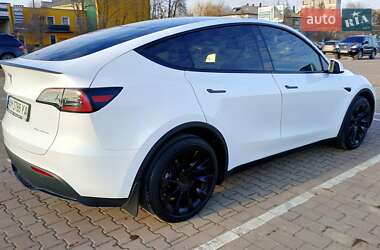 Внедорожник / Кроссовер Tesla Model Y 2023 в 