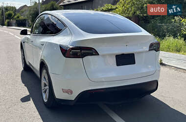 Внедорожник / Кроссовер Tesla Model Y 2024 в 