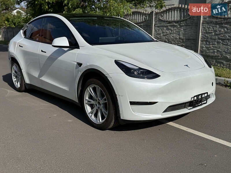 Внедорожник / Кроссовер Tesla Model Y 2024 в Ровно