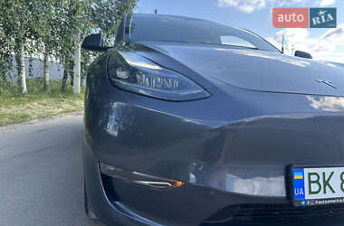 Позашляховик / Кросовер Tesla Model Y 2023 в 