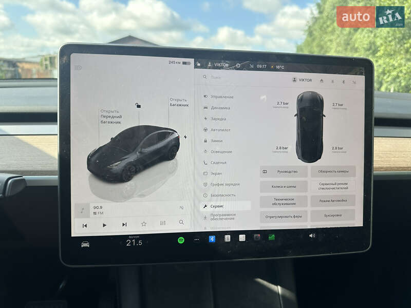 Внедорожник / Кроссовер Tesla Model Y 2023 в Ровно