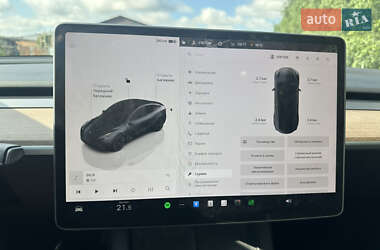 Позашляховик / Кросовер Tesla Model Y 2023 в 