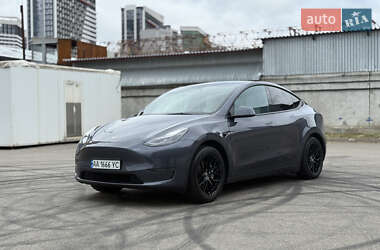 Позашляховик / Кросовер Tesla Model Y 2023 в 