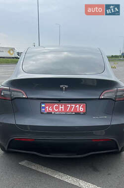 Внедорожник / Кроссовер Tesla Model Y 2023 в 