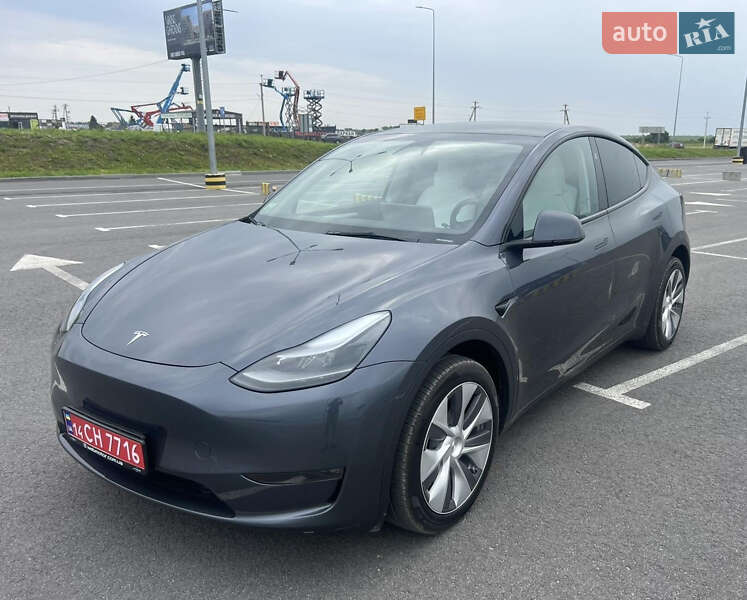 Внедорожник / Кроссовер Tesla Model Y 2023 в 