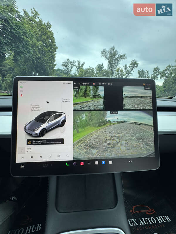 Внедорожник / Кроссовер Tesla Model Y 2024 в Киеве
