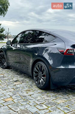 Внедорожник / Кроссовер Tesla Model Y 2024 в 