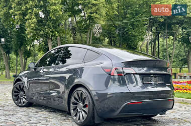 Внедорожник / Кроссовер Tesla Model Y 2024 в 
