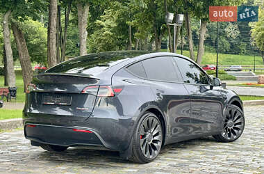 Внедорожник / Кроссовер Tesla Model Y 2024 в 