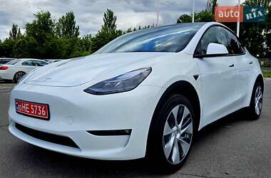 Внедорожник / Кроссовер Tesla Model Y 2024 в 