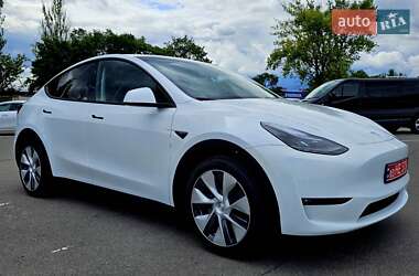 Внедорожник / Кроссовер Tesla Model Y 2024 в 
