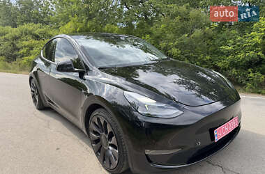 Внедорожник / Кроссовер Tesla Model Y 2021 в 