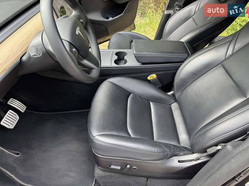 Позашляховик / Кросовер Tesla Model Y 2021 в Вінниці