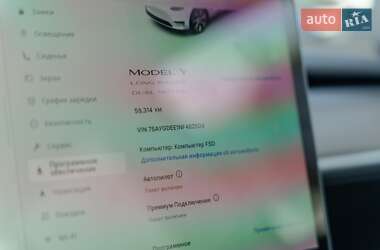Позашляховик / Кросовер Tesla Model Y 2022 в 