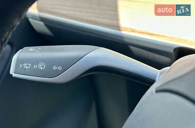 Внедорожник / Кроссовер Tesla Model Y 2023 в 