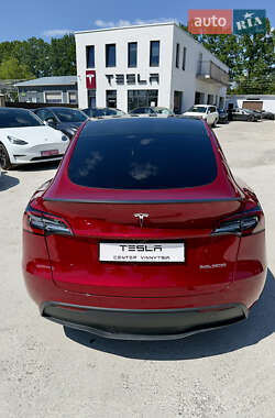 Внедорожник / Кроссовер Tesla Model Y 2024 в 