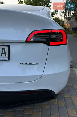 Внедорожник / Кроссовер Tesla Model Y 2022 в 