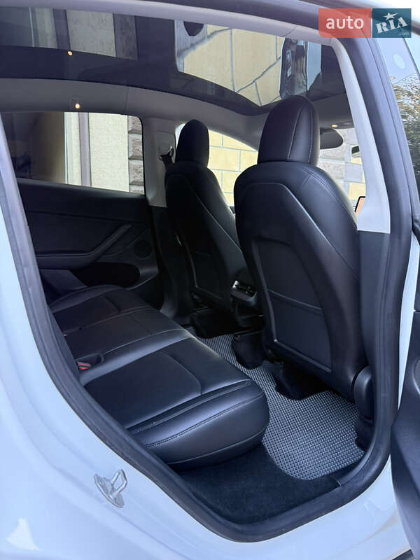 Внедорожник / Кроссовер Tesla Model Y 2022 в Одессе