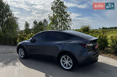 Внедорожник / Кроссовер Tesla Model Y 2023 в 