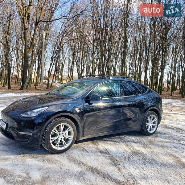 Внедорожник / Кроссовер Tesla Model Y 2020 в Львове