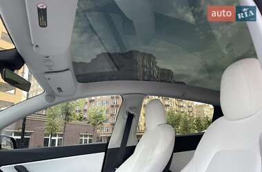 Внедорожник / Кроссовер Tesla Model Y 2022 в 