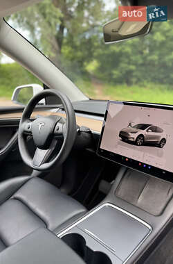 Внедорожник / Кроссовер Tesla Model Y 2023 в 