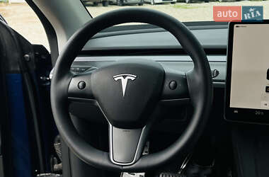 Внедорожник / Кроссовер Tesla Model Y 2023 в 