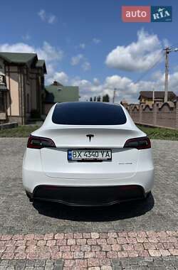 Позашляховик / Кросовер Tesla Model Y 2023 в 