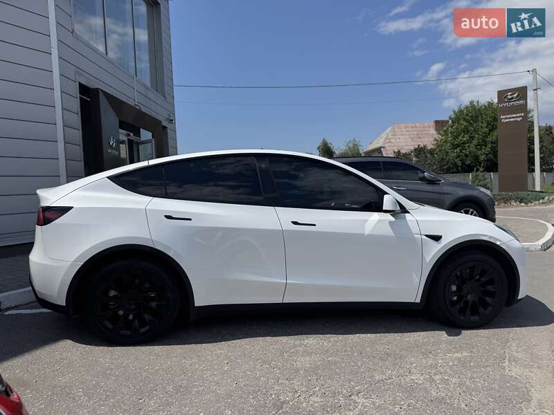 Внедорожник / Кроссовер Tesla Model Y 2021 в Кременчуге