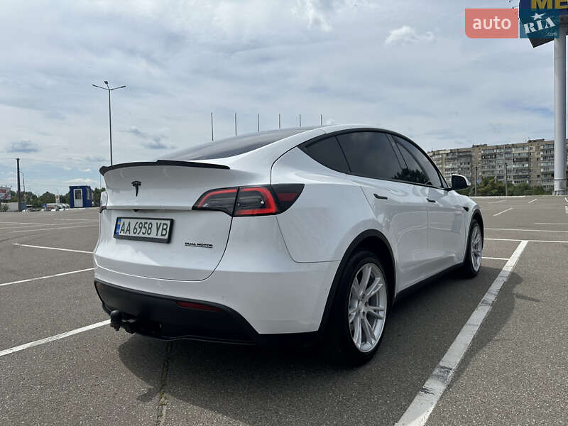 Внедорожник / Кроссовер Tesla Model Y 2021 в Киеве