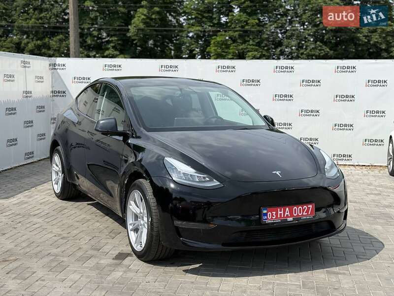Внедорожник / Кроссовер Tesla Model Y 2021 в 