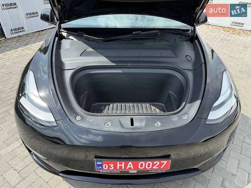Внедорожник / Кроссовер Tesla Model Y 2021 в Луцке
