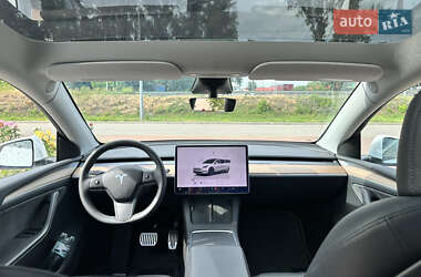 Позашляховик / Кросовер Tesla Model Y 2023 в 