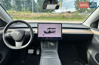 Позашляховик / Кросовер Tesla Model Y 2023 в 