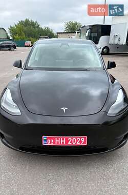 Внедорожник / Кроссовер Tesla Model Y 2023 в 