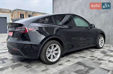Позашляховик / Кросовер Tesla Model Y 2022 в 